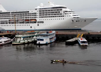 TEMPORADA DE CRUZEIROS EM  MANAUS