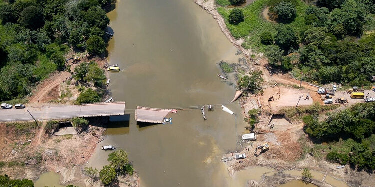 PONTES caídas da BR-319
